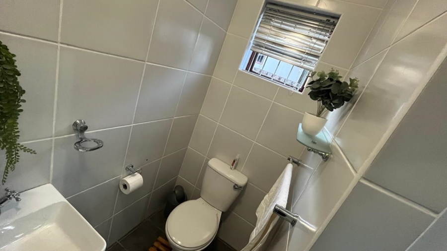 3 Bedroom Property for Sale in Noorsekloof Eastern Cape